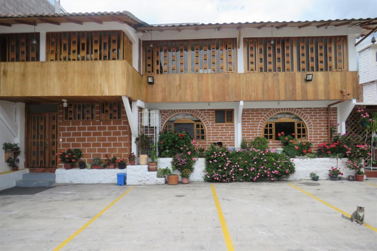 Teyfa Hospedaje - Casa Atuntaqui Exterior photo